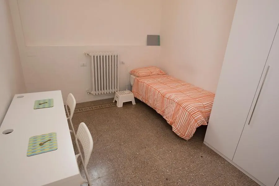 Istay - Appartamento Ruote Firenze Italia