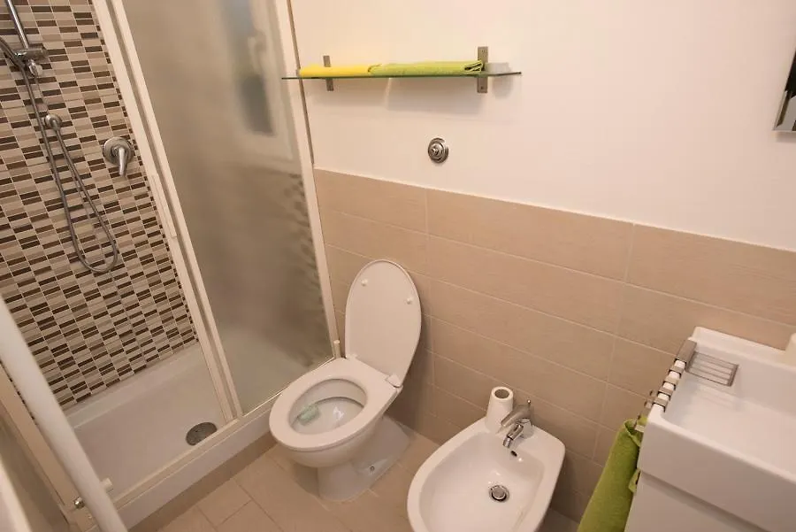 Istay - Appartamento Ruote Firenze
